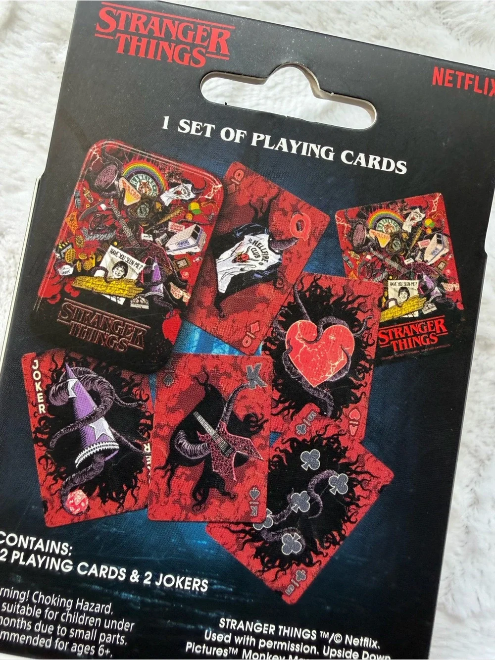 🎬 *NEW and SEALED* 👾✨ Netflix Stranger Things Playing Card Deck – Metal box
